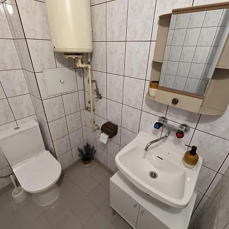 извор 6 Апартамент *