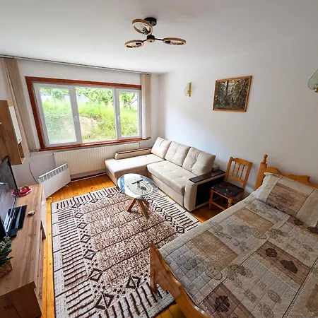 Apartman извор 6 Szmoljan