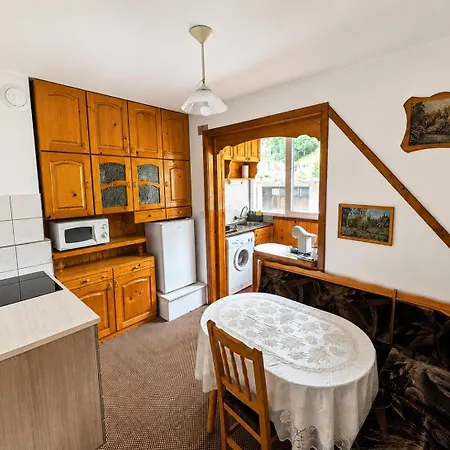 Apartman извор 6 Szmoljan